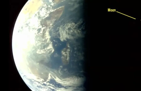 Індійська місія надіслала перші знімки Землі й Місяця на шляху до Сонця