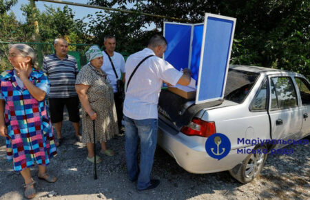 У Маріуполі окупанти «заганяють» людей на «виборчі дільниці» через проблеми з явкою — Андрющенко 