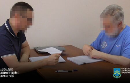 Коломойському оголосили підозру за розкрадання грошей ПриваБанку