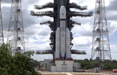Індія готується вже цього року відправити людей у космос