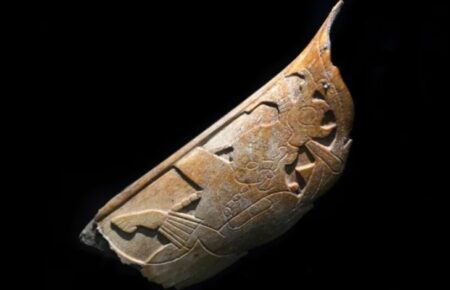 На місці поселення мая в Мексиці археологи знайшли прикрасу з людської кістки
