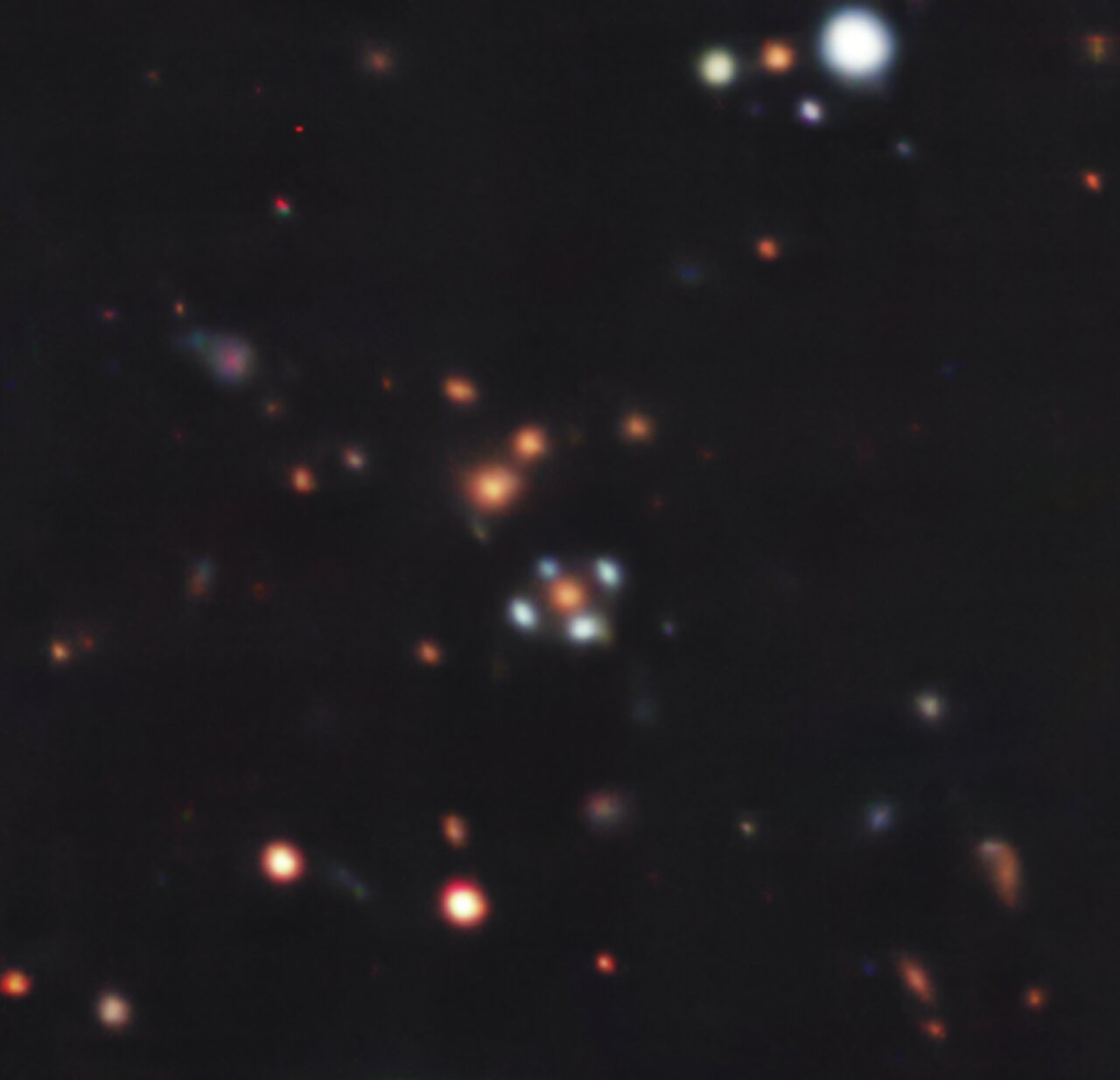 Телескоп показав фото так званого Хреста Ейнштейна — галактику «чотири пелюстки»