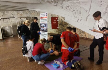 13 тисяч людей відвідали тренінги з домедичної допомоги у столичній підземці (ФОТО)