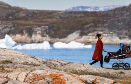 Гренландські жінки планують подати на Данію до суду через примусову контрацепцію у минулому