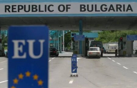 Сегодня Болгария закрывает границу для авто с российскими номерами