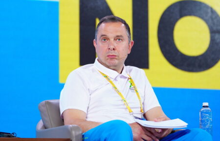 Министр спорта Гутцайт подал заявление об отставке