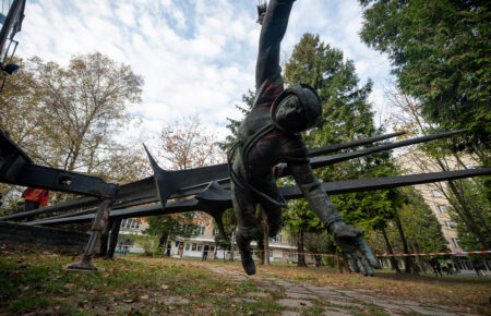 «Давно пора цю радянщину зносити» — львів'янин про демонтаж пам’ятників часів СРСР