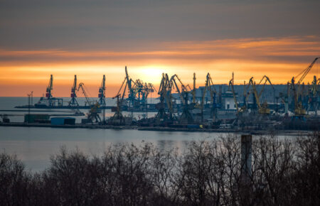 Маріупольський порт не працює попри заяви росіян — Андрющенко