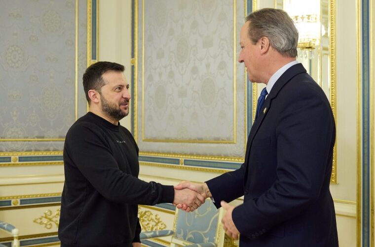 В Киев прибыл министр иностранных дел Великобритании Кэмерон