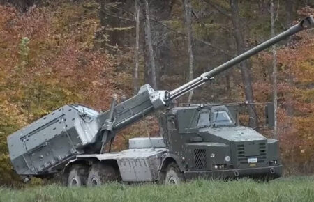 В Україну прибули 8 артилерійських установок Archer від Швеції