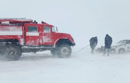 Учительница Одесского лицея провела урок в снежном плену