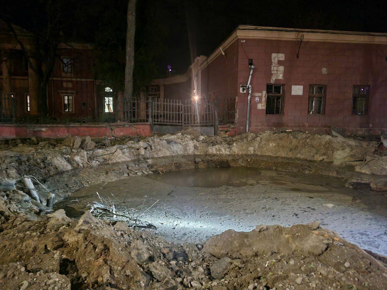 Росіяни атакували Одесу: пошкоджені будинки та музей в історичній частині міста