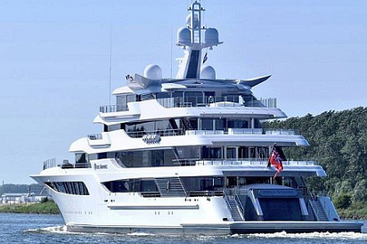 Кабмін дозволив продати яхту Медведчука за кордоном: її вартість оцінюють у 200 мільйонів євро
