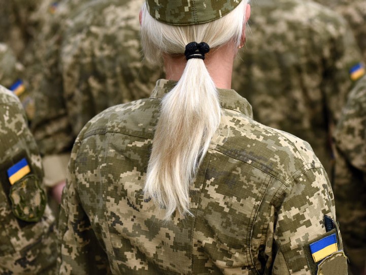 Яка роль жінок у відновленні та розбудові України