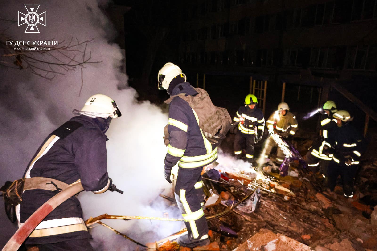 Рятувальники ліквідували наслідки нічного ракетного удару по Харкову