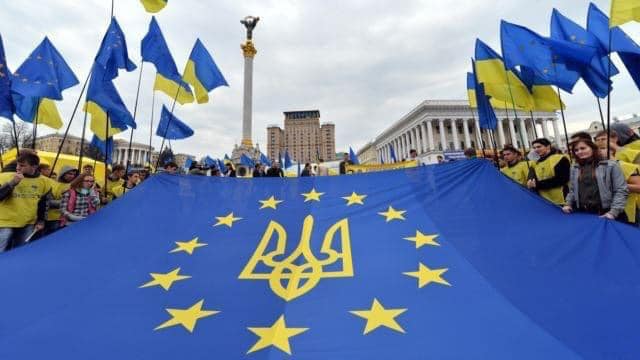 Українці бачать у євроінтеграції спосіб подолання корупції — Олена Щербан