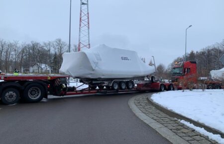 На польському кордоні заблокували перевезення до України патрульного корабля — нардеп