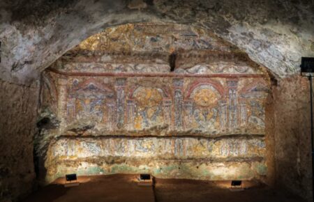 У Римі знайшли стародавню банкетну залу з кораловою мозаїкою