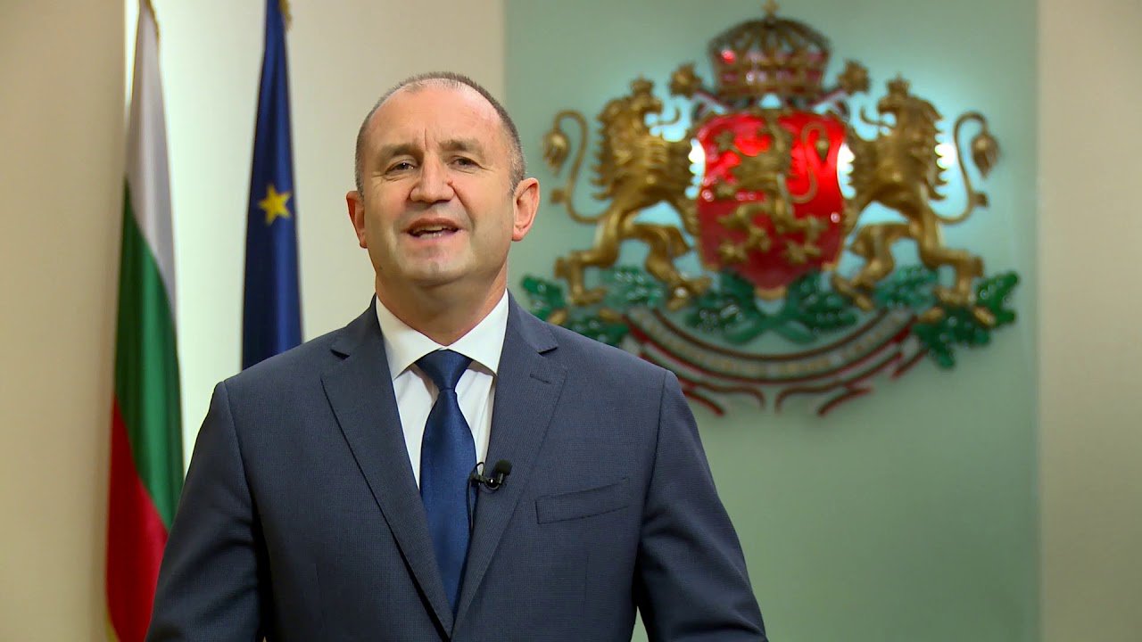 Президент Болгарії ветував надання Україні 100 БТР