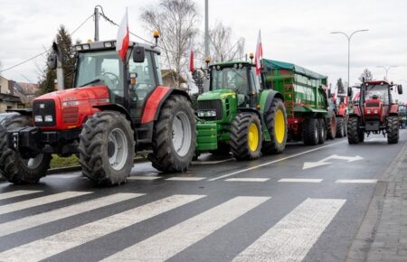 Польські фермери послабили блокування на трьох пунктах пропуску