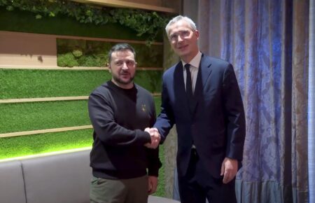Зеленський у Давосі зустрівся з генсеком НАТО (ВІДЕО)
