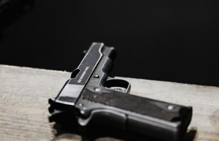 «Усі усіх перестріляють» та інші міфи про легалізацію вогнепальної зброї
