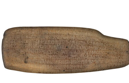 Науковці припускають, що мешканці острова Пасхи винайшли власне письмо без стороннього впливу