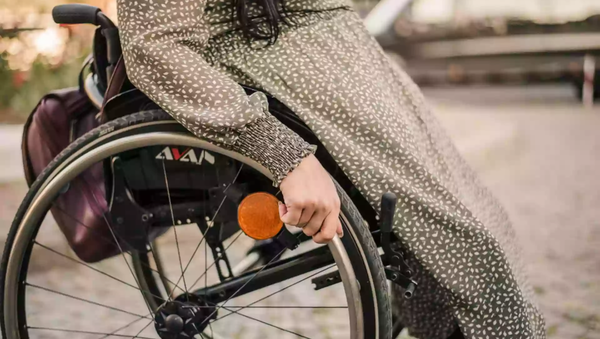 «Проблема часто у якості послуг та людському факторі»: як жінки з інвалідністю отримують правничу допомогу