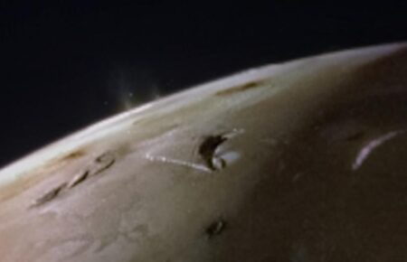 Місія NASA Juno показала зображення супутника Юпітеру — Іо