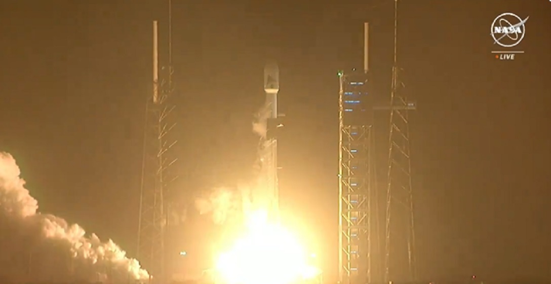 SpaceX і NASA запустили у космос супутник PACE