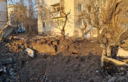 Окупанти скинули КАБи на центр Куп'янська, є жертви та руйнування
