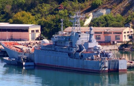 The Konstantin Olshansky ship was also utilized as a ferry to transport civilians across the Black Sea to Crimea — Ukrainian Navy spokesman