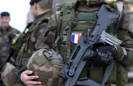 Ідея відправити війська до України зацікавила деякі країни — посол Франції