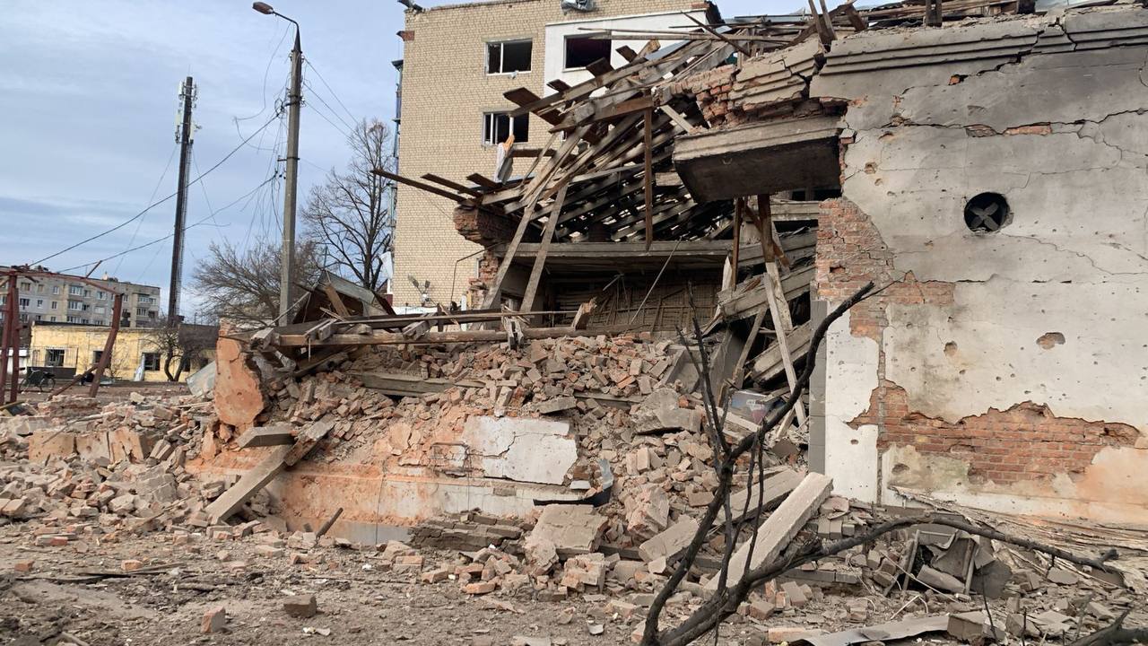 Окупанти атакували радіотехнічні та телевізійні об'єкти Сумщини і Харківщини