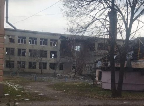 Окупанти зруйнували школу у Великописарівській громаді Сумщини (ФОТО)