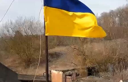 Прикордонники підняли прапори над трьома селами на кордоні Харківської області з РФ (ВІДЕО)