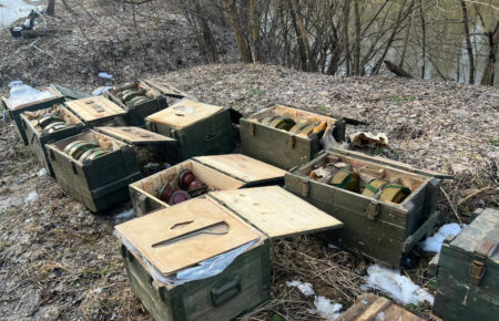 На Сумщині знайшли схрон із боєприпасами для ДРГ російських окупантів