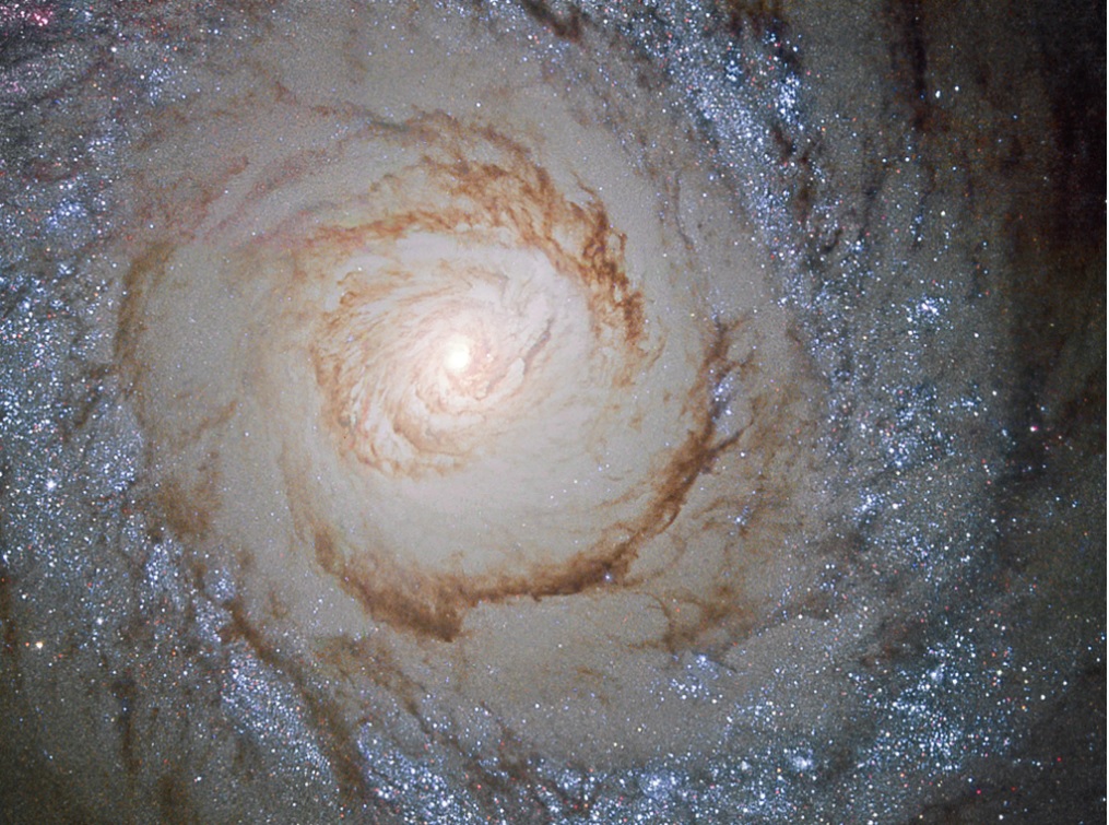 Телескоп «Хаббл» побачив барвисту галактику зі швидким зореутворенням