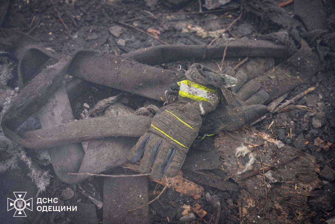 В Одесі від поранень помер ще один рятувальник: кількість загиблих зросла до 21