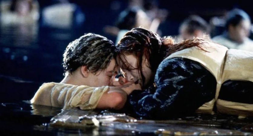 На аукціоні продали культові двері з фільму «Титанік» за майже $720 тисяч