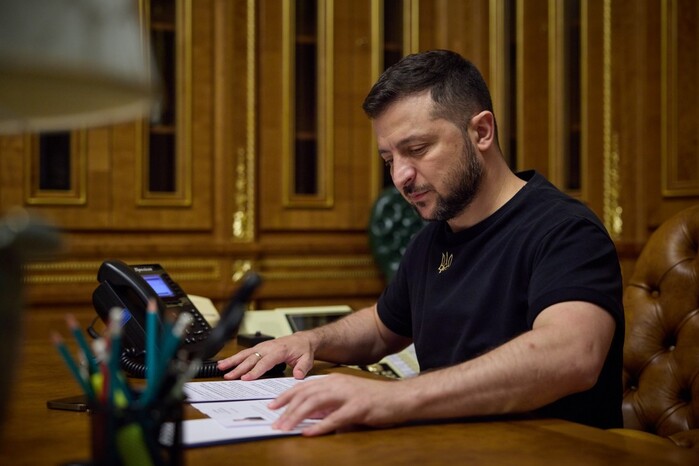 Зеленський ввів у дію рішення РНБО щодо обмеження роботи онлайн-казино