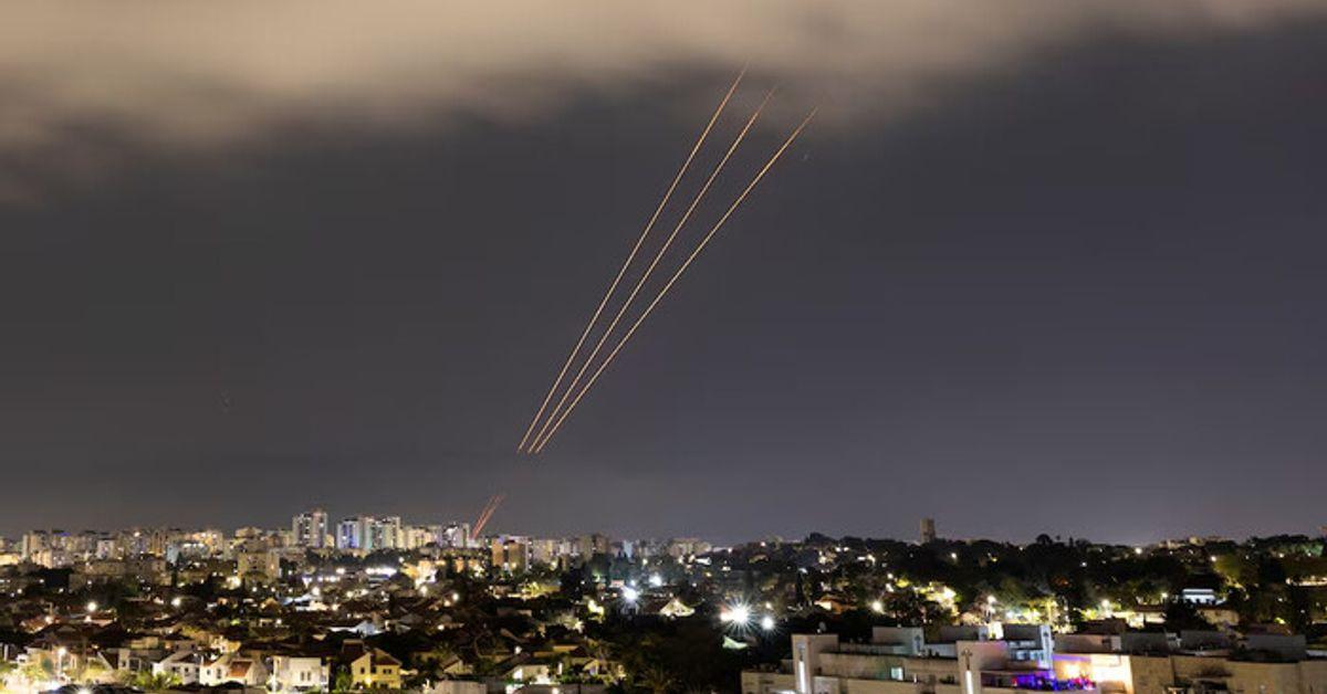 Іран атакував Ізраїль ракетами і дронами — ЦАХАЛ заявив про збиття 99% цілей