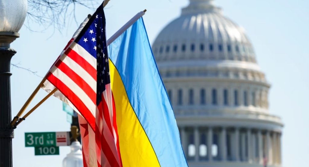 У США до пакету законопроєктів із допомогою для України винесли на голосування 4 поправки — журналістка «Голосу Америки»
