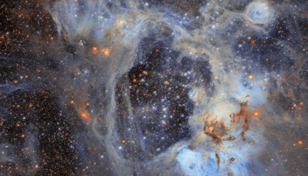 Телескоп Hubble зробив новий знімок галактичної туманності N44